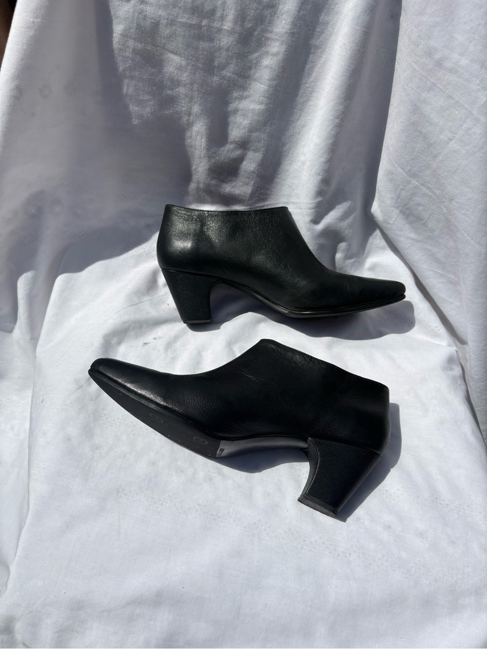 Rachel Comey Women's Black Leather Low Heel Ankle Pumps